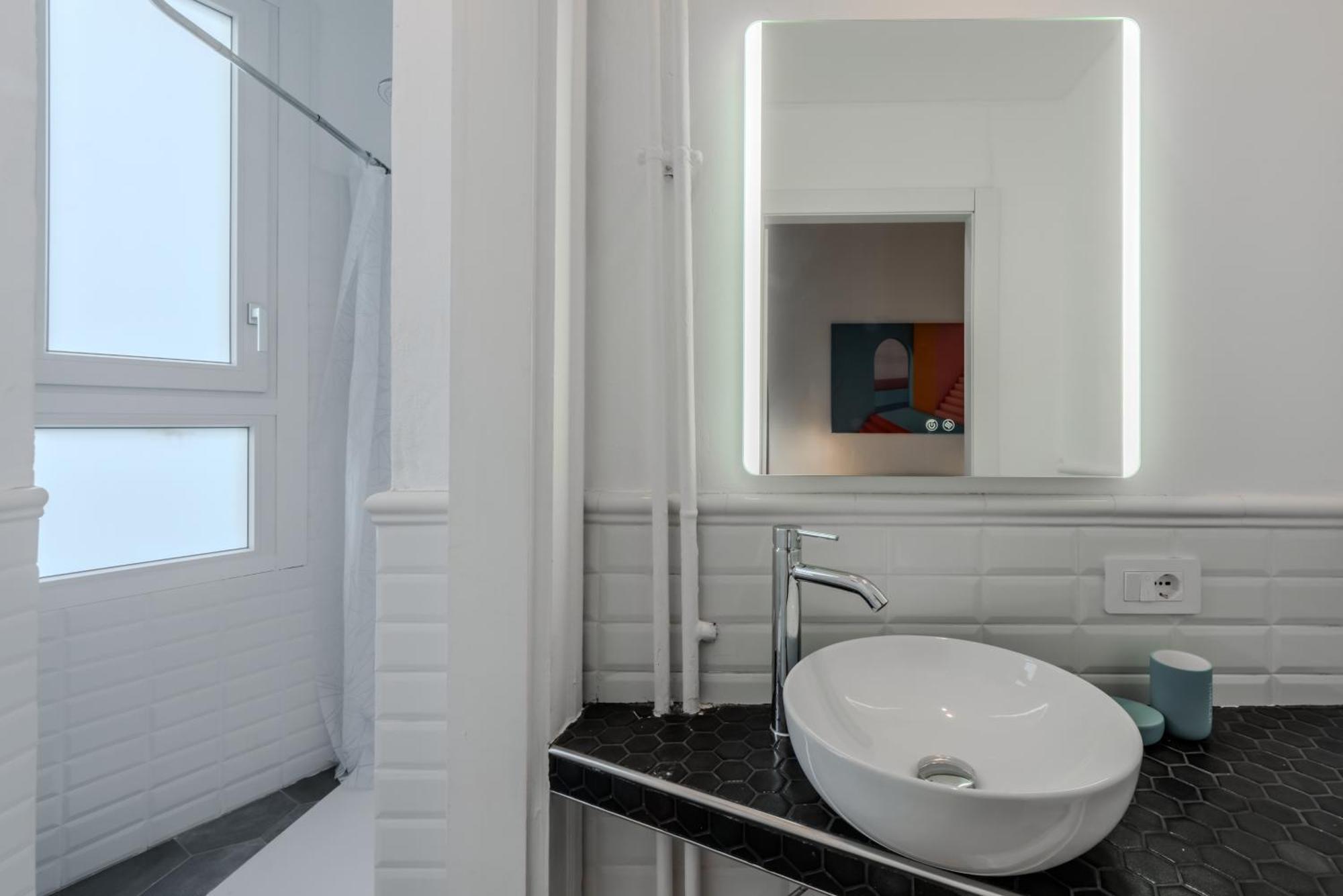 New And Functional Apartments Near The Metro Milan Bagian luar foto